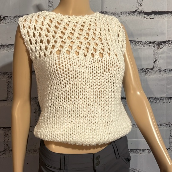 Homemade White Crochet Sweater Vest Size Medium - Picture 1 of 5